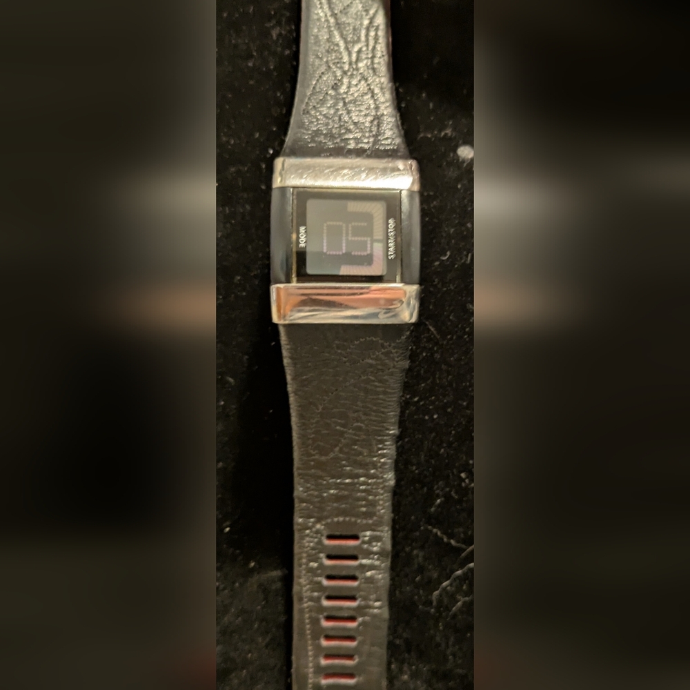 Nike Black and Silver Watch with Textured Band